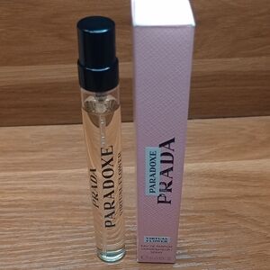 Prada Paradoxe Virtual Flower Women Eau de Parfum Spray - 10ml Spray